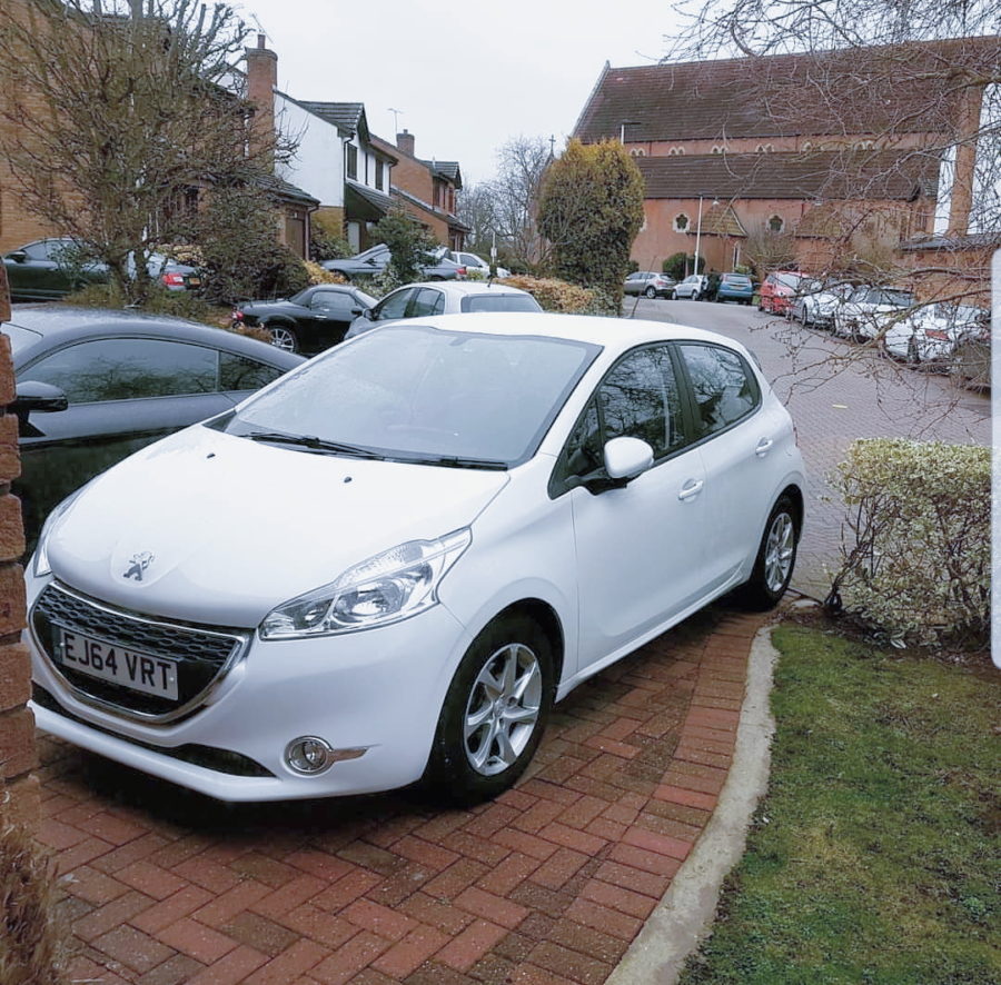 life-peugeot 208