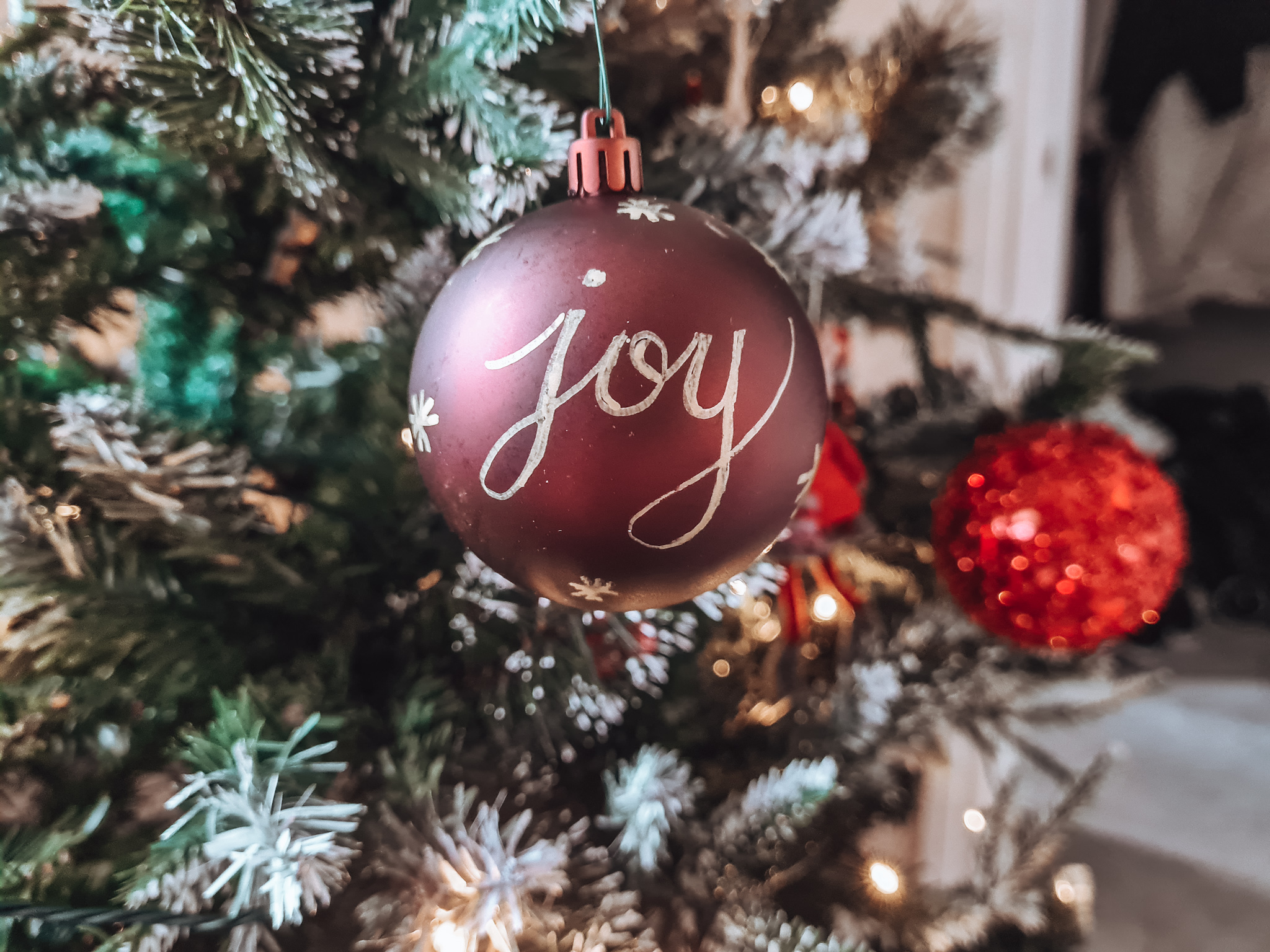 jet2 holiday event christmas bauble