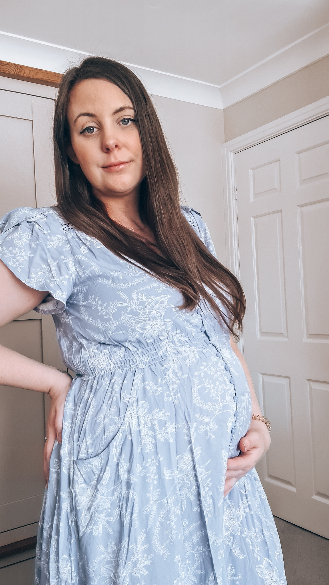 blue dress
