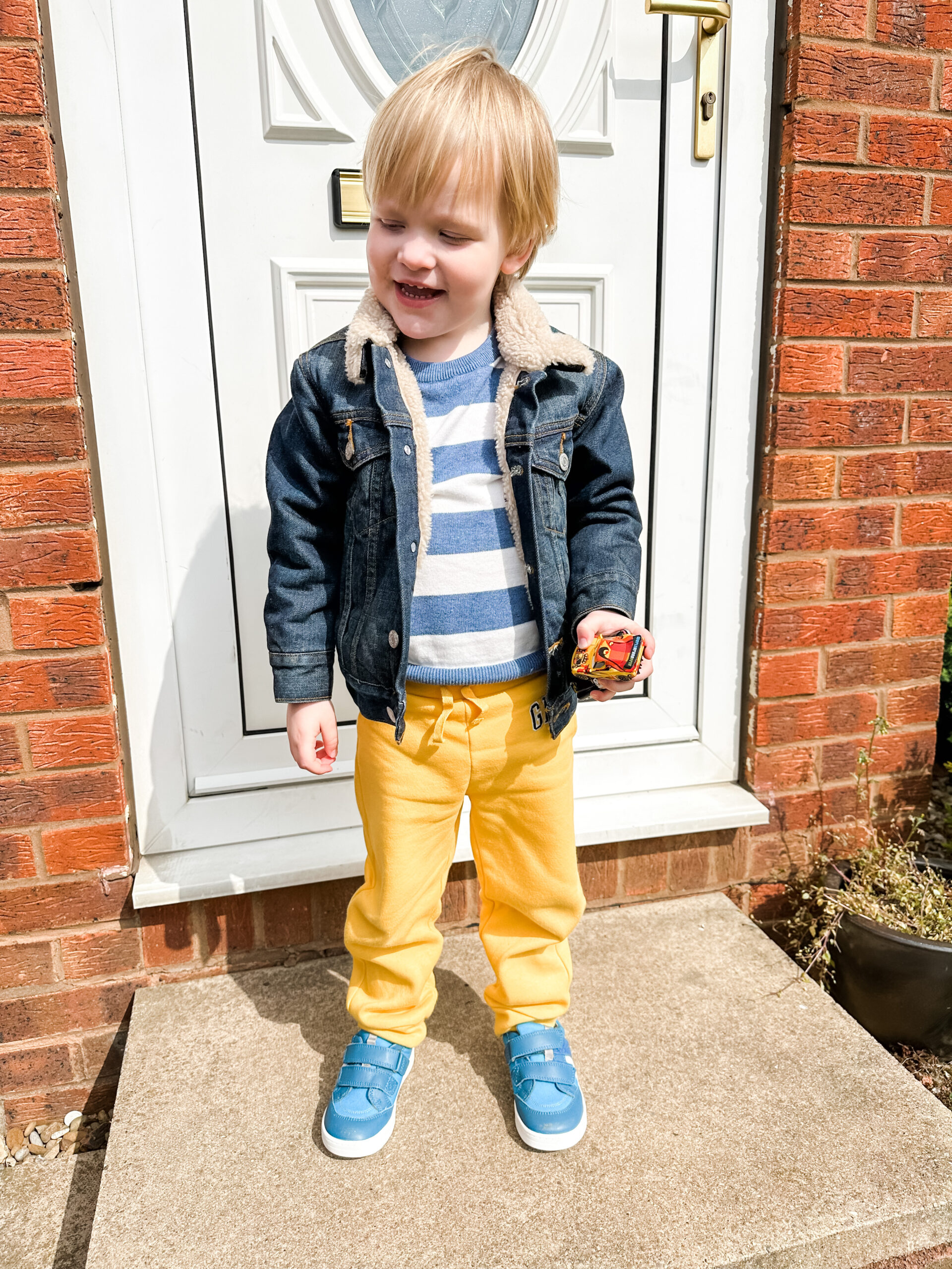 kid's shoes